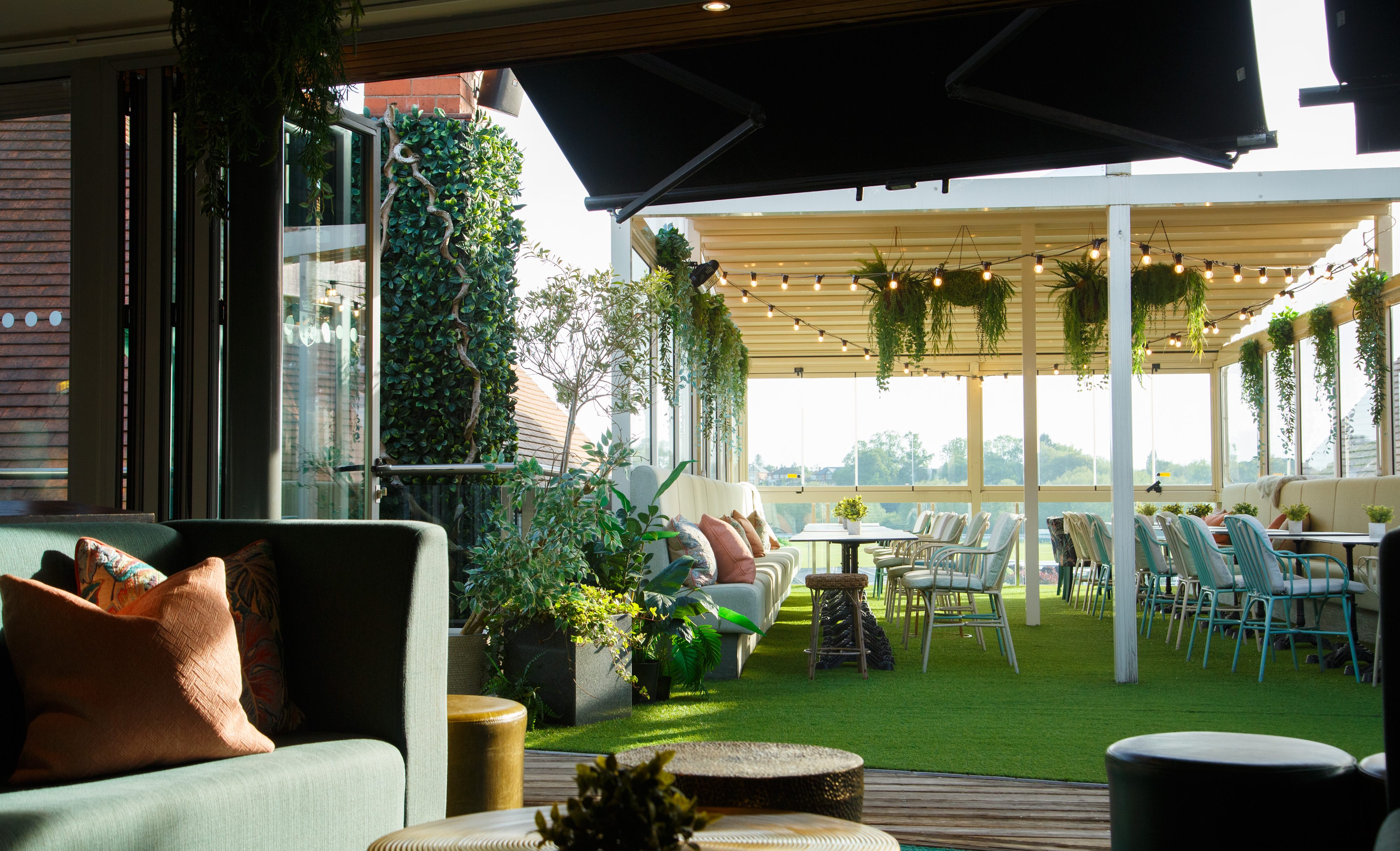 The Roof & Lounge thumbnail image